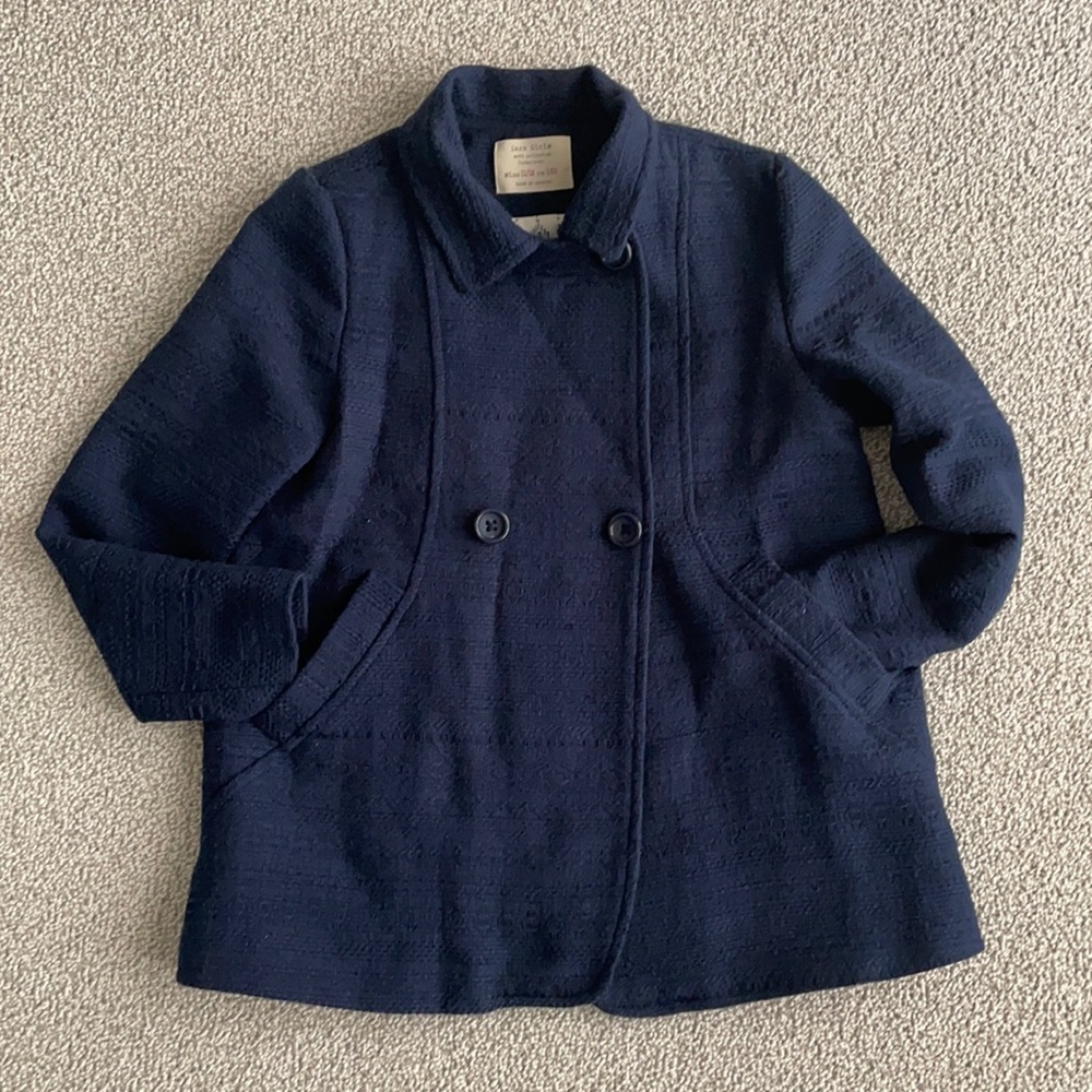 Girl’s Pea coat with cotton lining in navy blue.